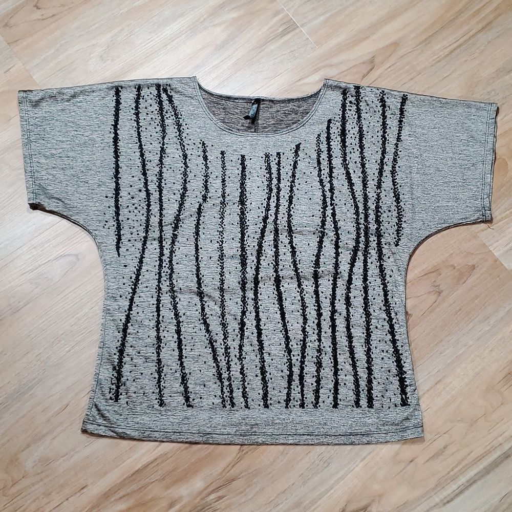 🔺️Bleeker & McDougal Bronze Beaded Short Sleeve Top Petite Large